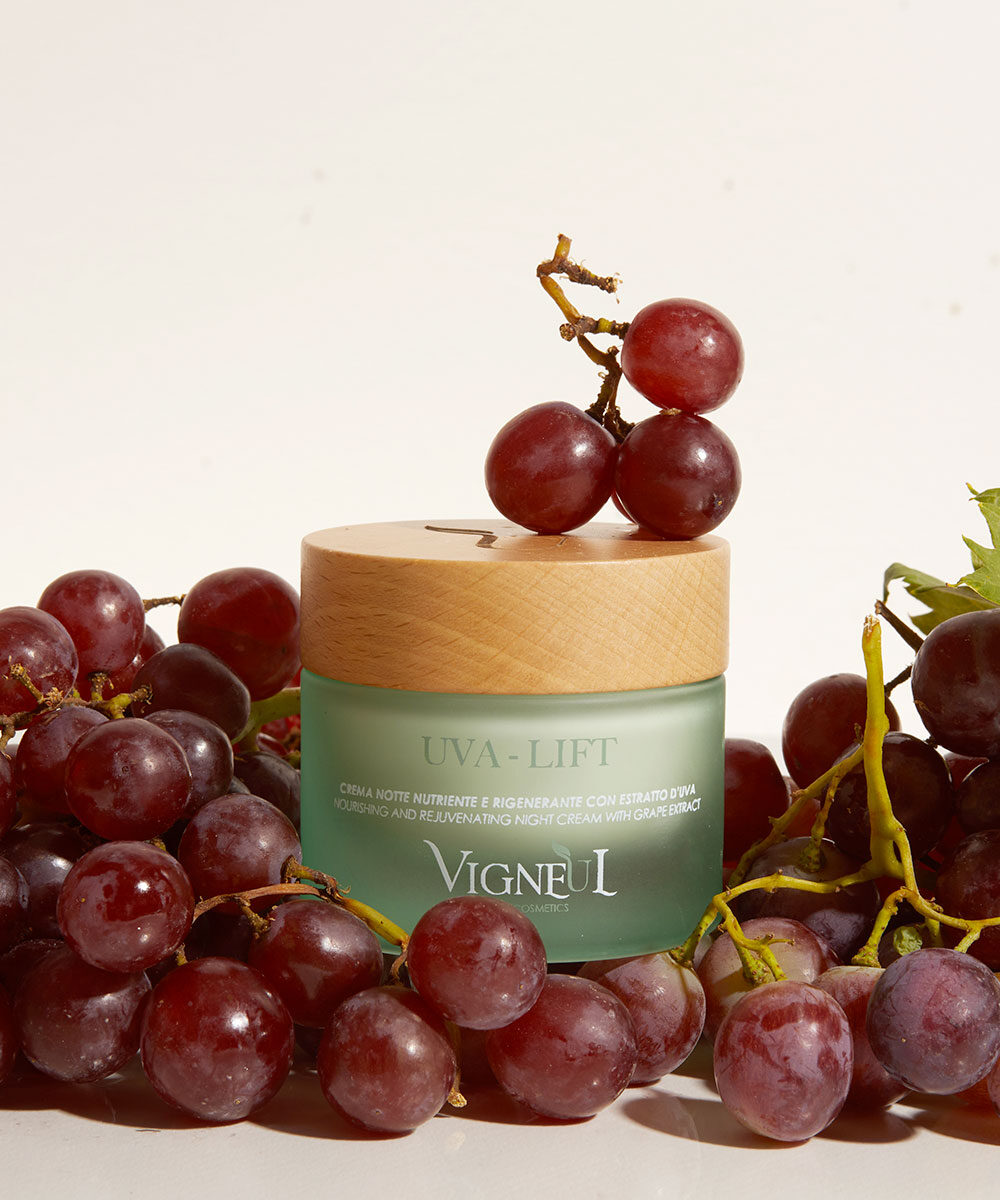 UVA LIFT NOURISHING AND REGENERATING NIGHT CREAM WITH GRAPE EXTRACT